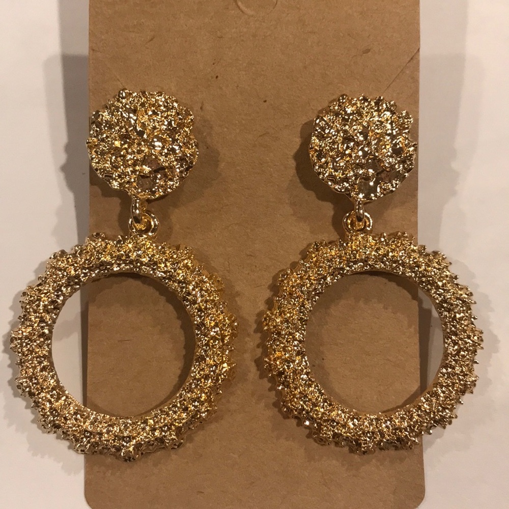 Gold diamond cut textured earrings